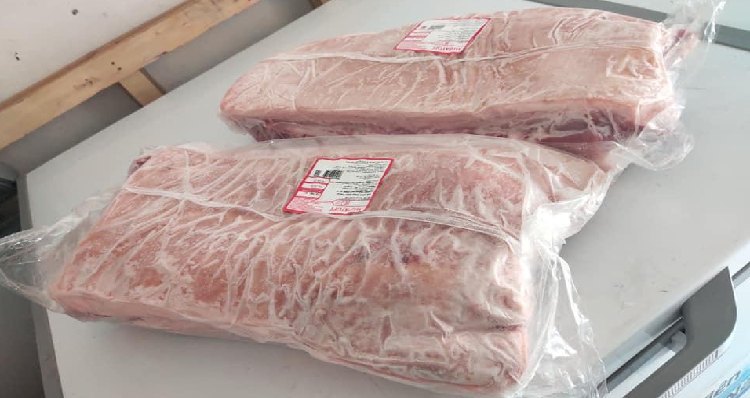 Kiểm tra chất lượng thịt heo đông lạnh