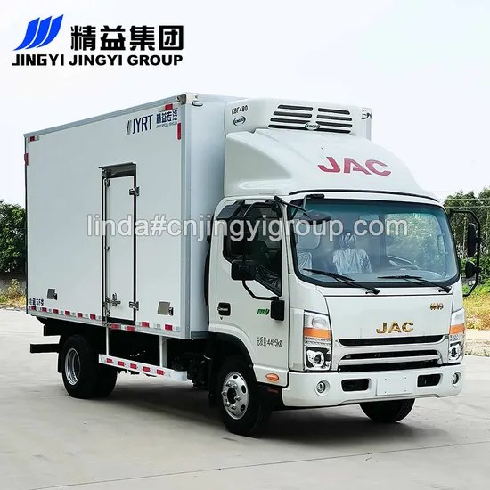 Xe tải lạnh giao hàng thịt heo đông lạnh
